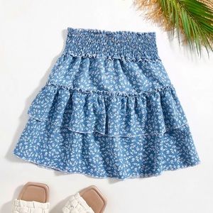 -scrunch around waist  -size M/6  -wash cold and gentle  -Shein